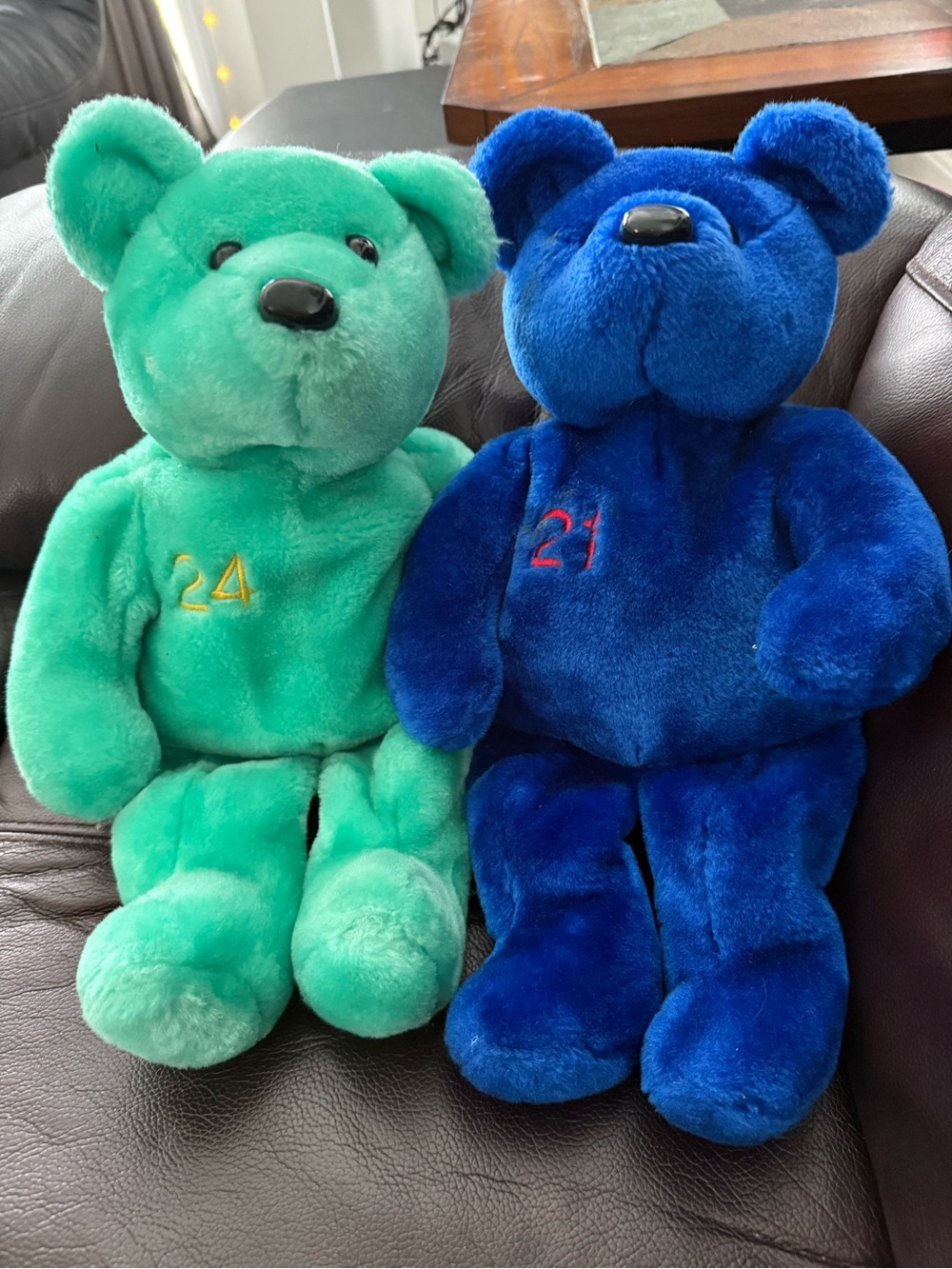 2 Salvinos Big Bammers Plush MLB bears Sosa # 21 $ Griffey Jr # 24